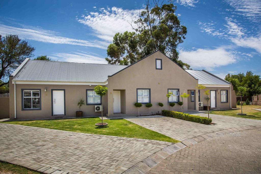 Вилла El Dorado 65 Luxury Self Catering Оудсхорн Экстерьер фото