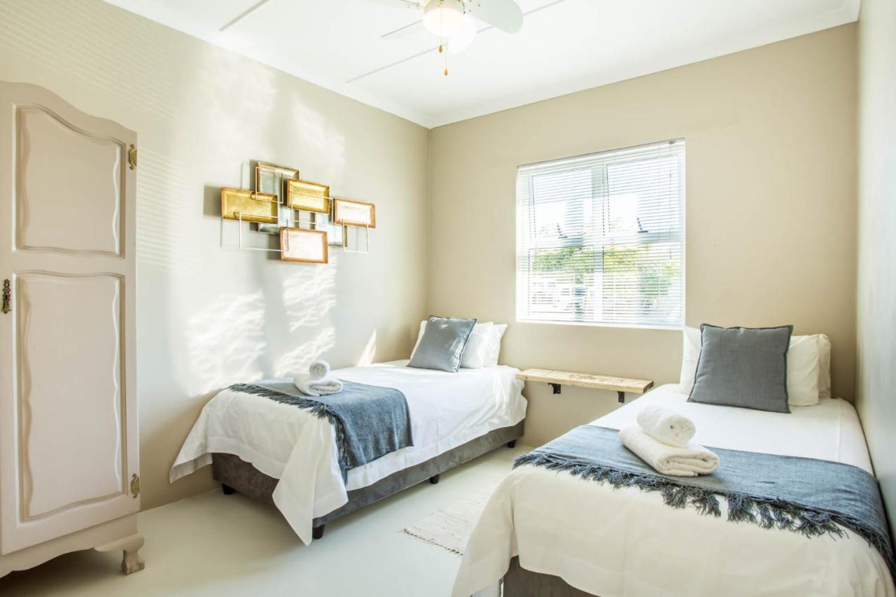 Вилла El Dorado 65 Luxury Self Catering Оудсхорн Экстерьер фото